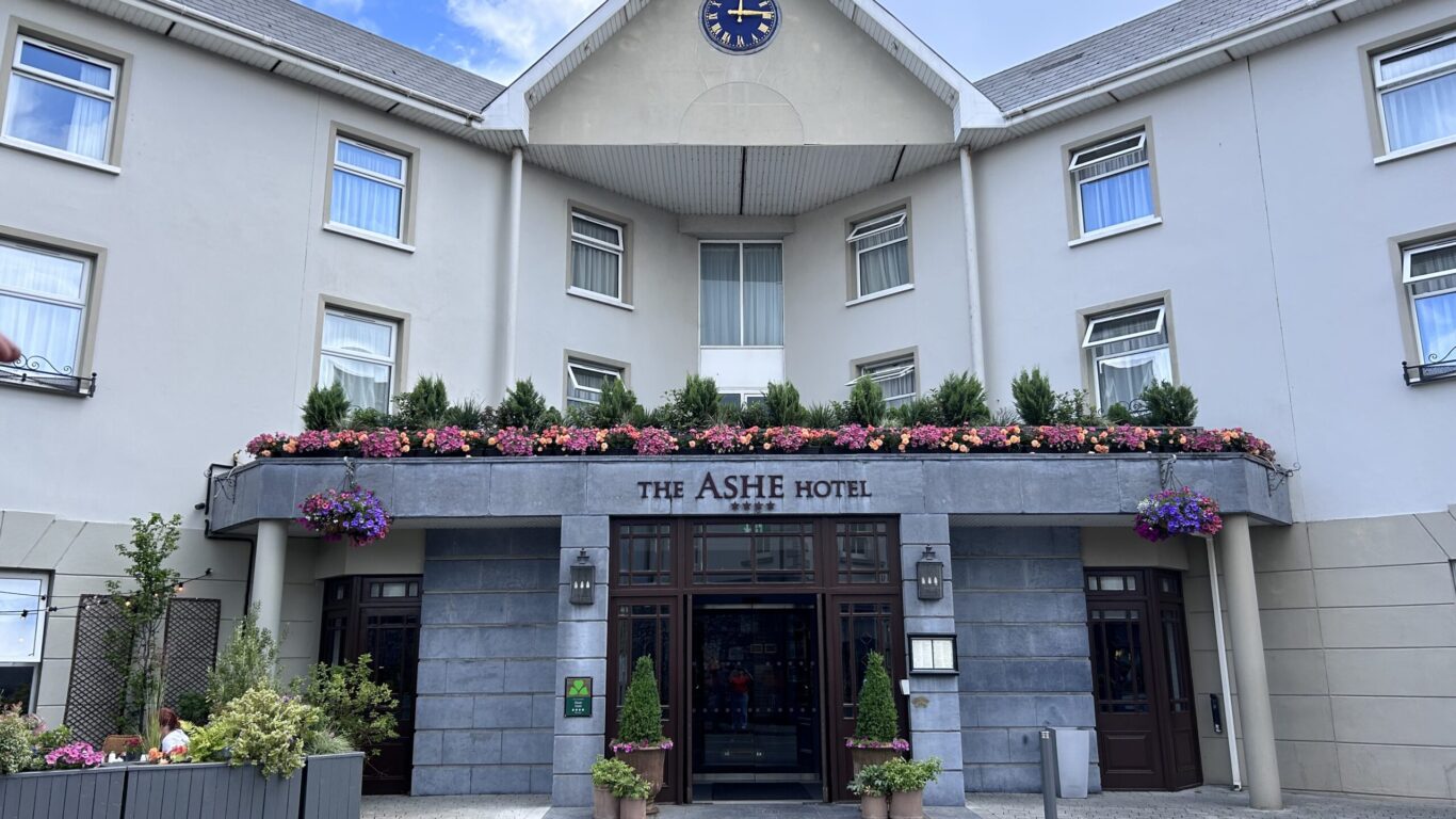 https://www.theashehotel.ie/wp-content/uploads/2023/08/The-Ashe-Hotel-Exterior-2023-2-scaled-1366x768-fp_mm-fpoff_0_0.jpg